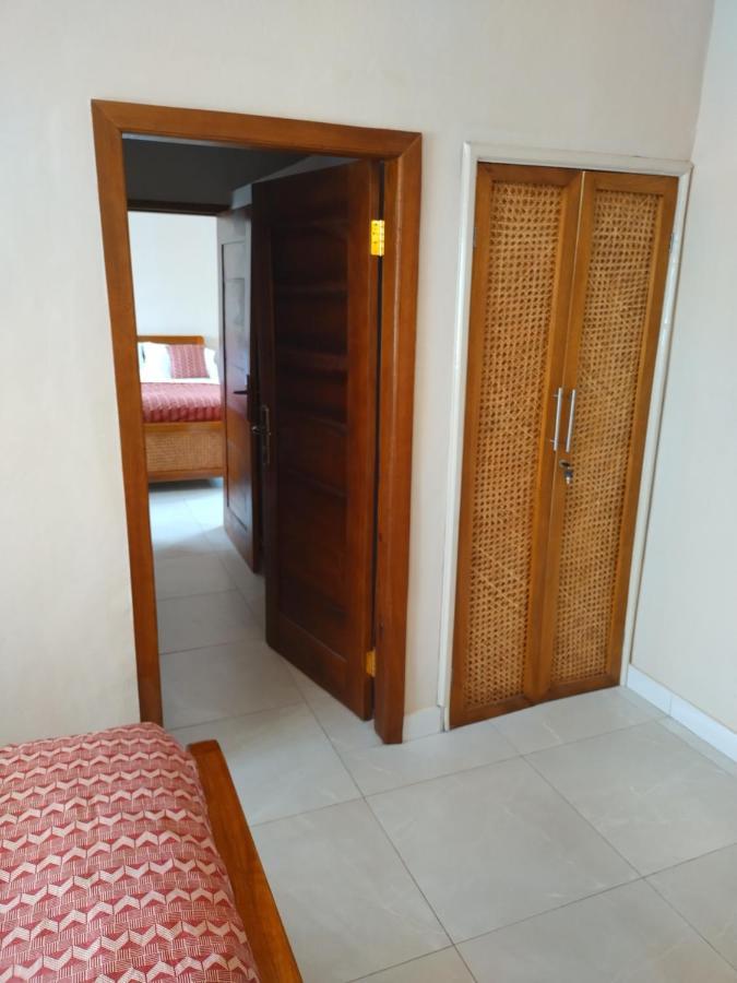 Cole Street Guesthouse Freetown Esterno foto